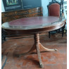 MESA CIRCULAR MADERA Y CUERO GRANATE