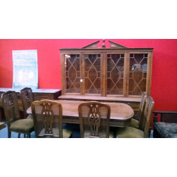 COMEDOR COMPLETO SILLONES APARADORES ALTO Y BAJO. MESA COMEDOR