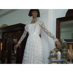 MANIQUÍ CON PEANA