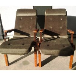 SILLONES MECANICOS DE RELAJACIÓN, CINCO UNIDADES. PUEDEN VENDERSE POR CADA UNIDAD  (150 €)