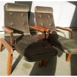 SILLONES MECANICOS DE RELAJACIÓN, CINCO UNIDADES. PUEDEN VENDERSE POR CADA UNIDAD  (150 €)