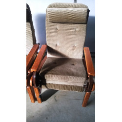 SILLONES MECANICOS DE RELAJACIÓN, CINCO UNIDADES. PUEDEN VENDERSE POR CADA UNIDAD  (150 €)